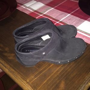 Merrell clogs black size 7